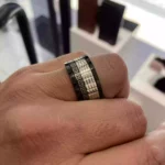 Çelik Siyah Ortası Silver İşlemeli Erkek Yüzük