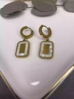 Sedefli Düz Plaka Model Çelik Küpe Gold - Görsel 3