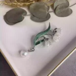 İncili Çiçek Broş