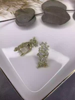 Özel Seri Çiçekli Kelebek Küpe Gold - Görsel 2